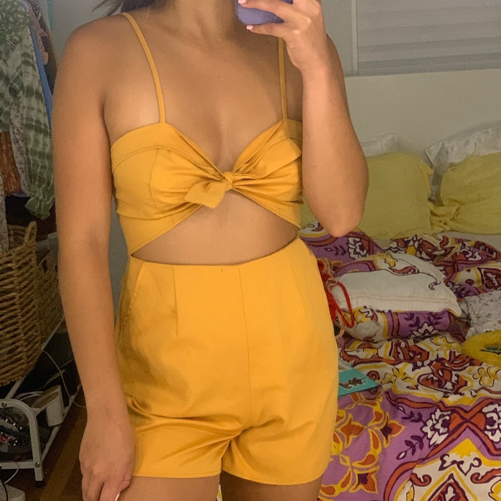 Boohoo tie front cut out romper